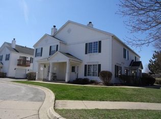 686 Fieldcrest Dr UNIT C, South Elgin, IL