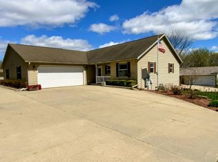 380 W Sunset Dr, Milton, WI 53563