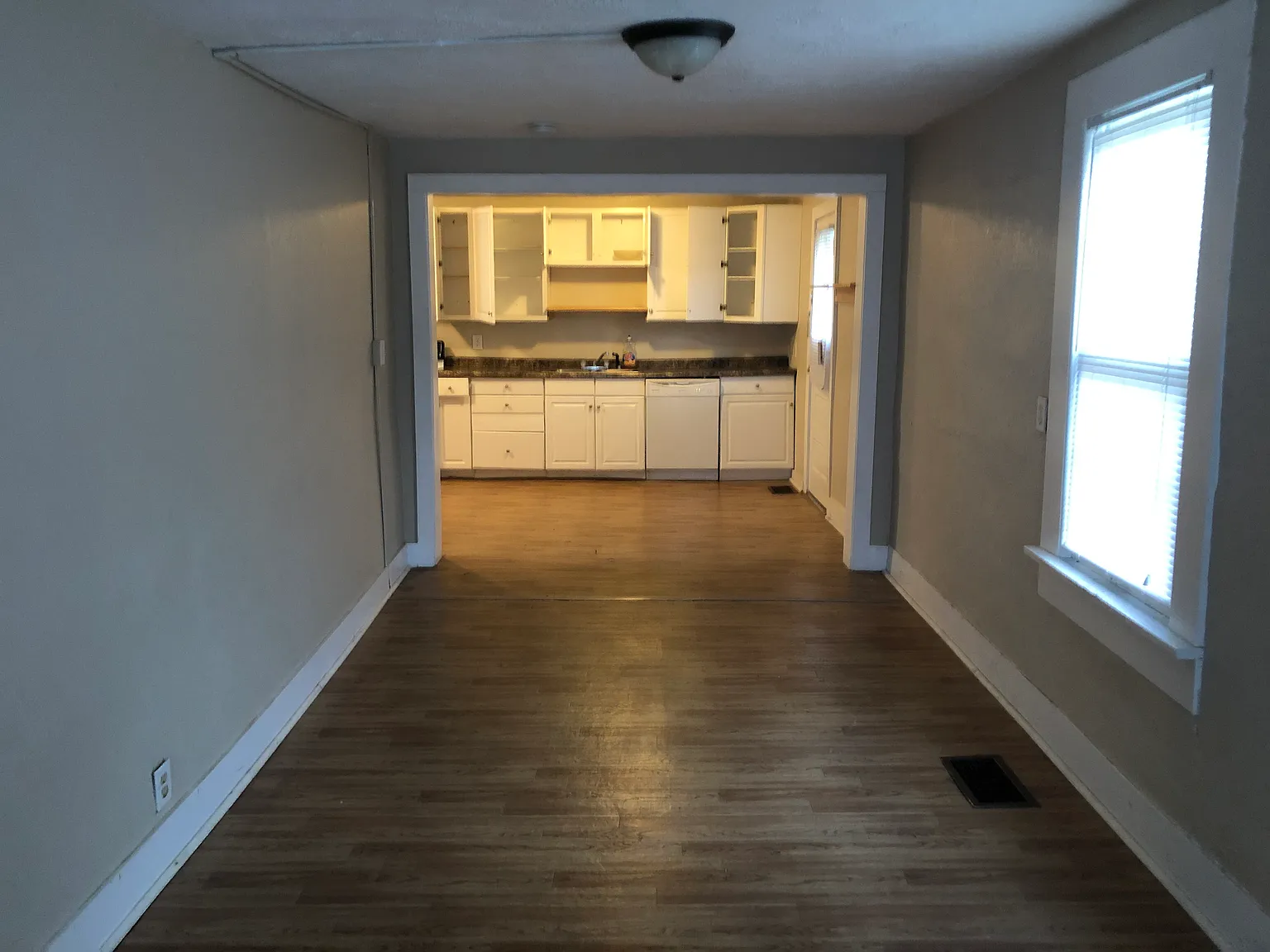 2 bed, 1292 sqft, $1,250 — Photo 3