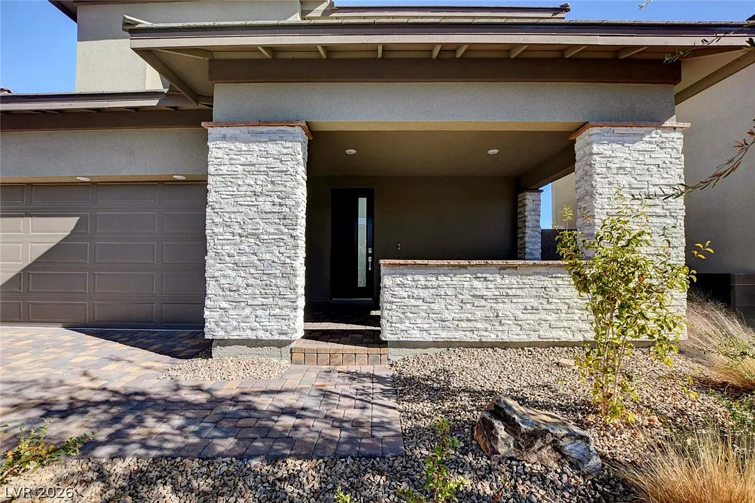 4 bed, 3.5 bath, 3191 sqft, $3,900 — Photo 4