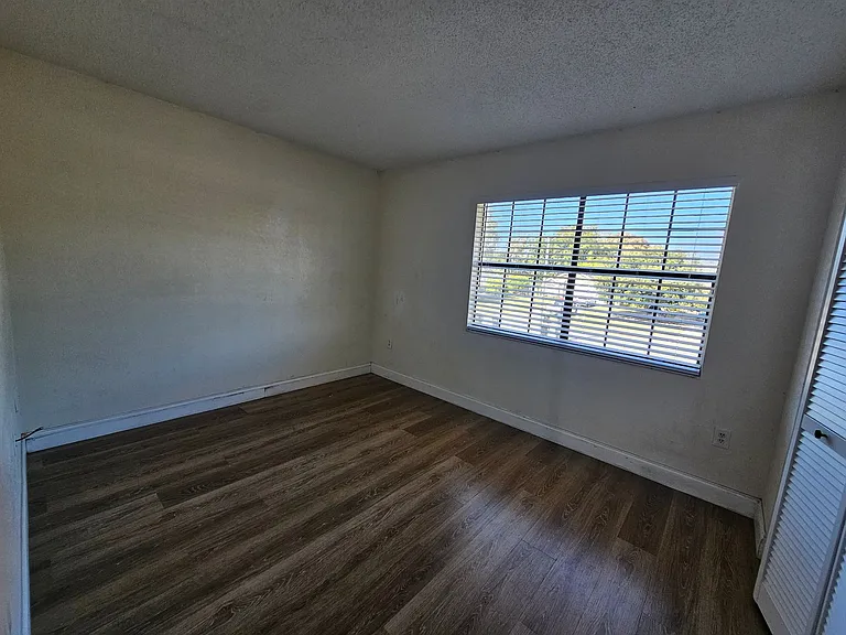 1236 Dovehill Dr — Photo 53