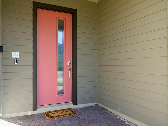 3rd image of 405 Strand Drive