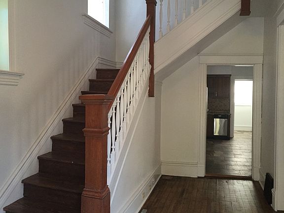 3rd image of 314 N Middle St