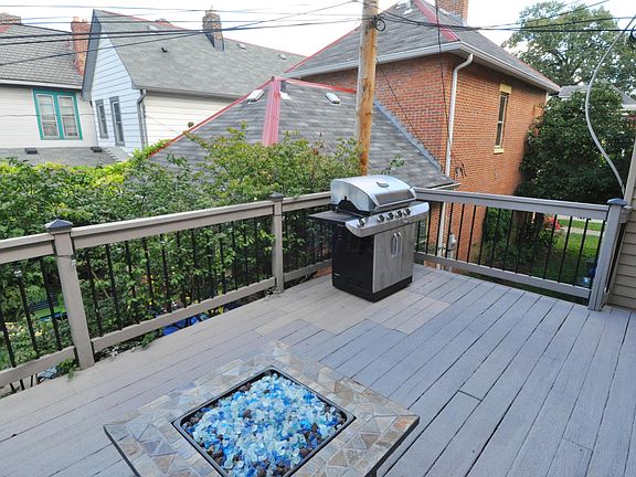 3rd image of 934 Highland St #38