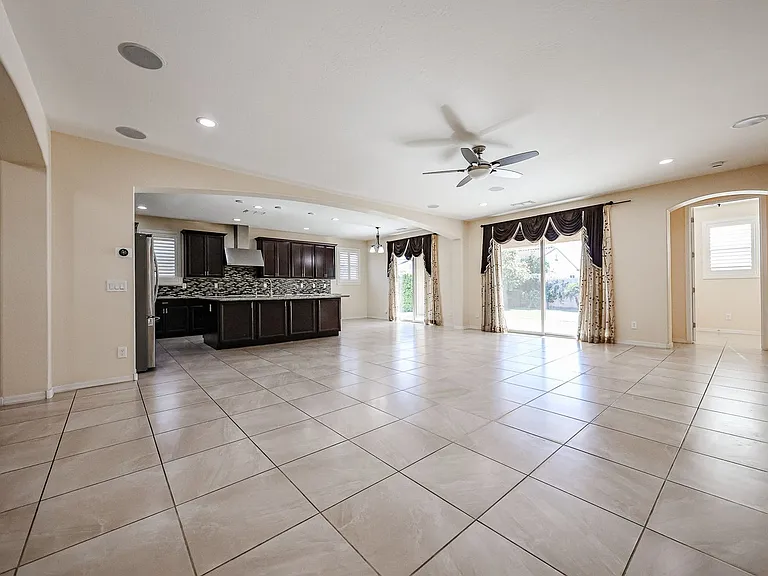 2545 E Ebony Dr — Photo 11