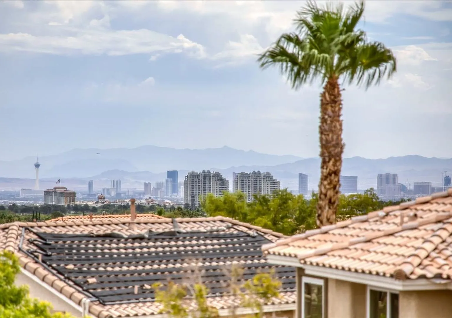 Welcome To Summerlin Living With Breathtaking Las Vegas Strip Views — Photo 3