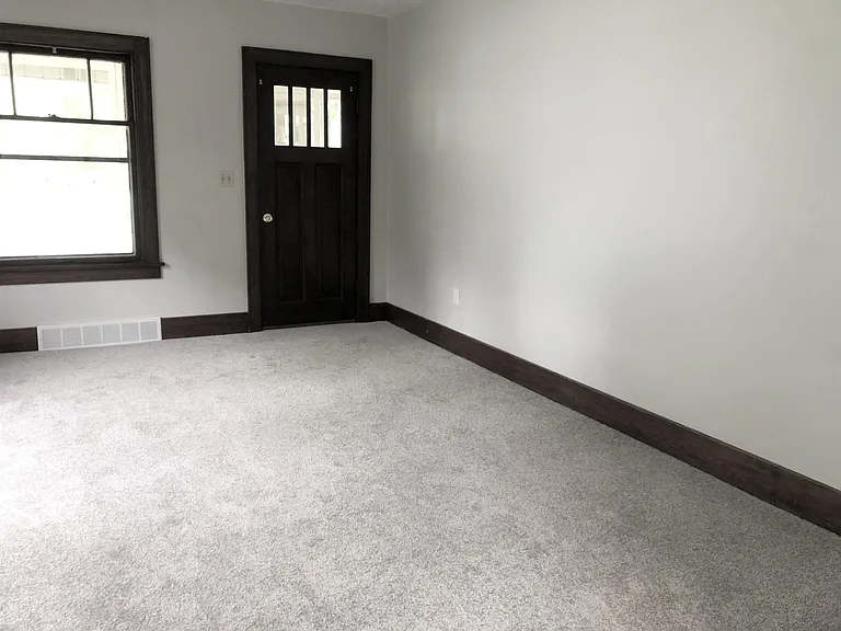 55 Myrtle Ave — Photo 15