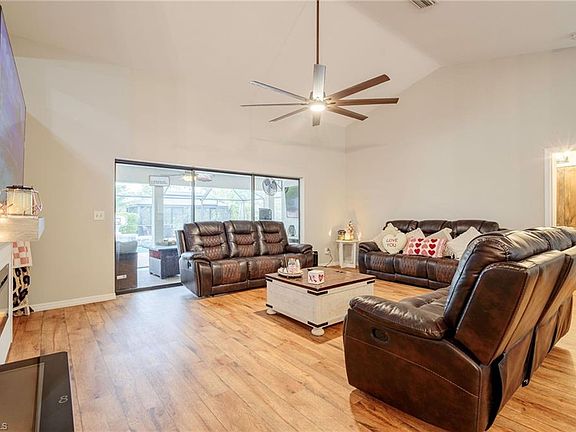 3rd image of 1445 Scenic ST