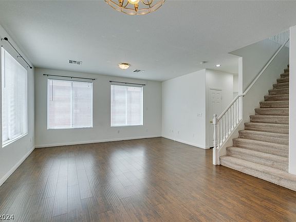 4th image of 8475 Adams Grove St