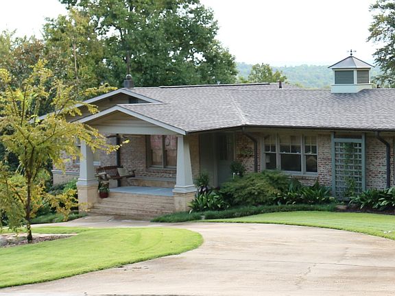 3rd image of 2301 Downey Dr