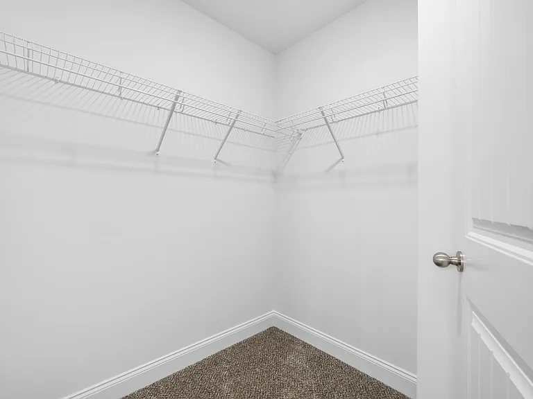 1360 Harmon Ln — Photo 19