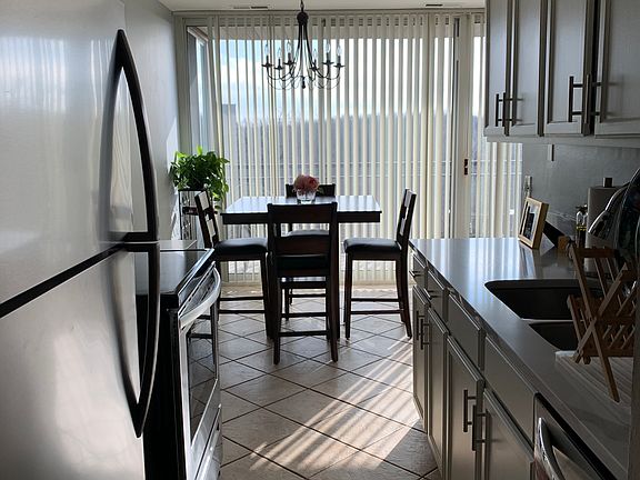 3rd image of 6010 Oakwood Dr APT 6C