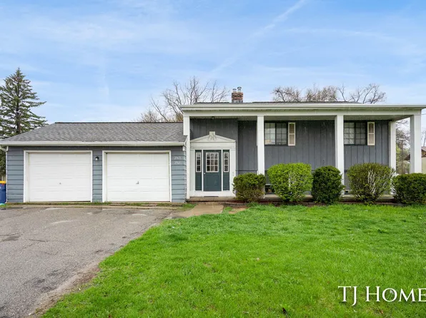 2561-2563 Burton St SE, Grand Rapids, MI 49546