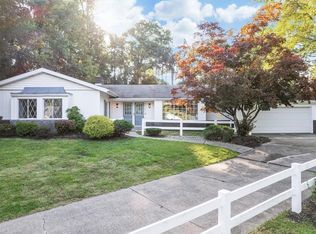 233 Sunset Dr, Pittsburgh, PA