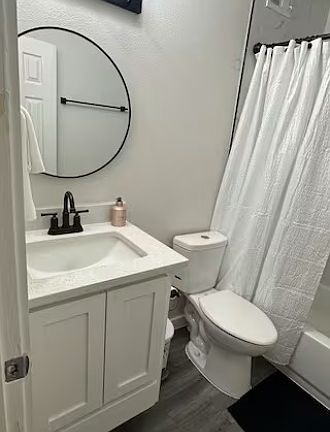 3rd image of 228 Avenue F #4