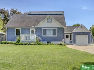 5445 Spring St, Omaha, NE 68106