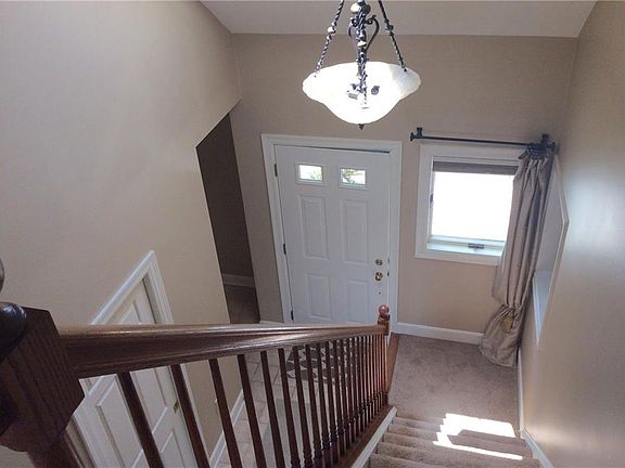 2nd image of 4425 Blue Heron Dr