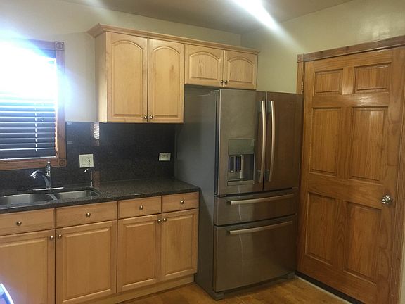 4th image of 5451 N Mulligan Ave #1