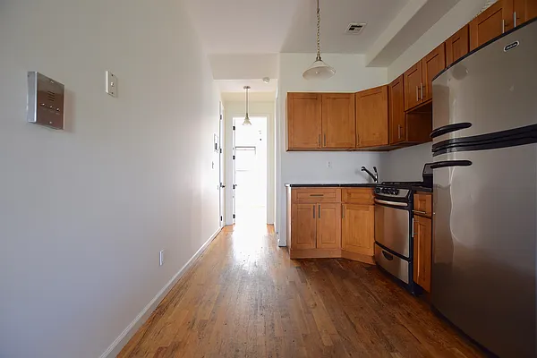 Rented by Maplewood Management | media 11