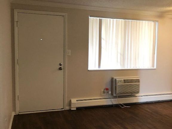 4th image of 3425 S Marion St APT 204