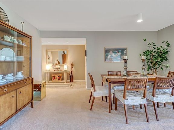 5th image of 109 Clubhouse Ln APT 295
