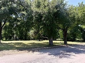 2nd image of 600 SW 4th St