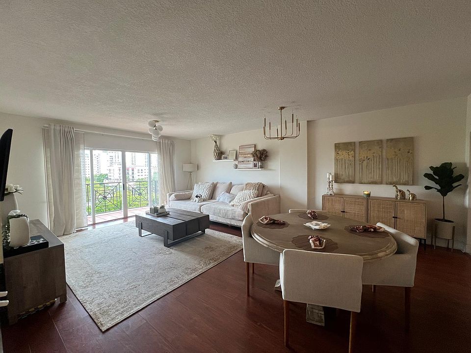 1st image of 101 Sidonia Ave APT 702