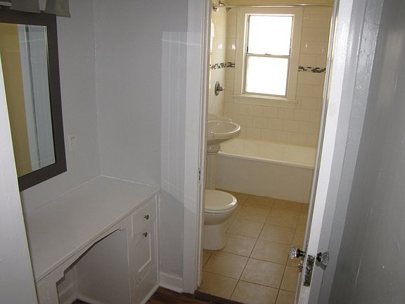 5th image of 1805 N Kingsley Dr APT 103