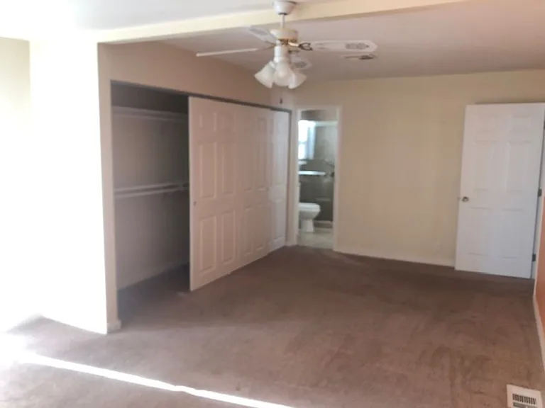 25424 S Wyoming Ave — Photo 5