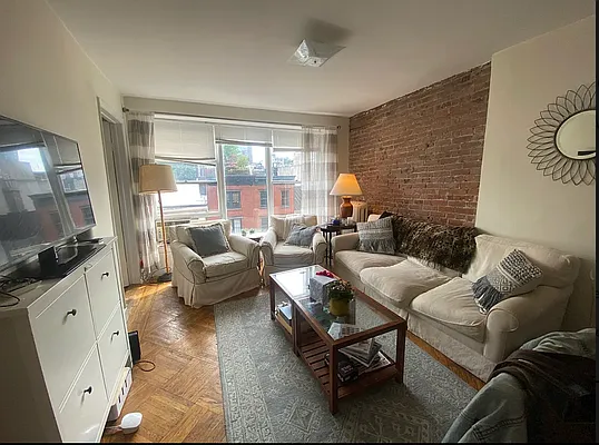 Rented by Bien Realty Ltd | media 9