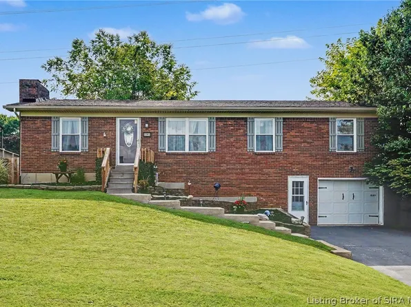 5107 Barry Lane, Floyds Knobs, IN 47119