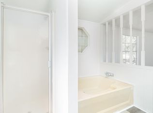 405 W Clark Dr, Canyon Lake, TX 78133