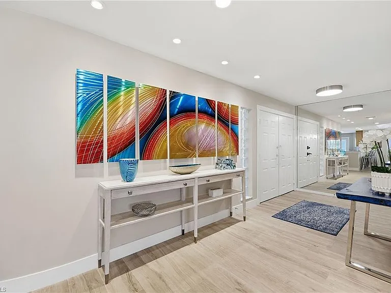 26868 Wedgewood Dr #103 — Photo 3