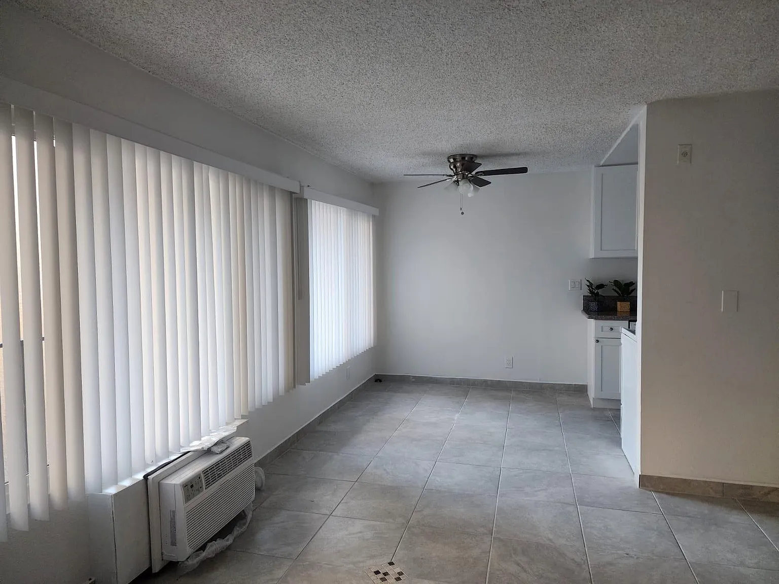 1 bed, 945 sqft, $1,695 — Photo 1
