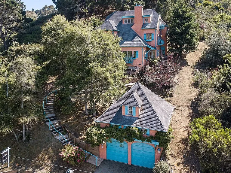 498 Copeland St — Photo 22
