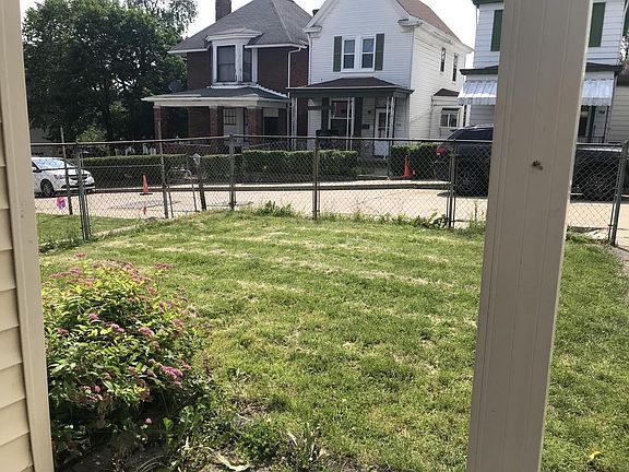 3rd image of 626 Boggs Ave