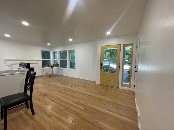 8213 35th Ave SW, Seattle, WA 98126