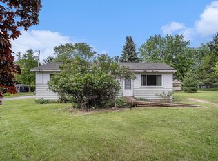 2235 Elmer Dr NE, Grand Rapids, MI 49525