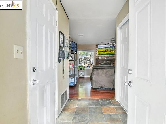 3rd image of 4421 Palo Verde Dr