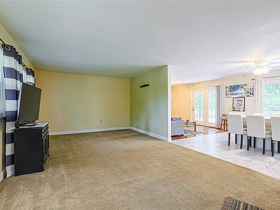 4th image of 2590 Jerome Rd