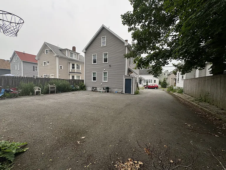 285 Cedar St #1 — Photo 6