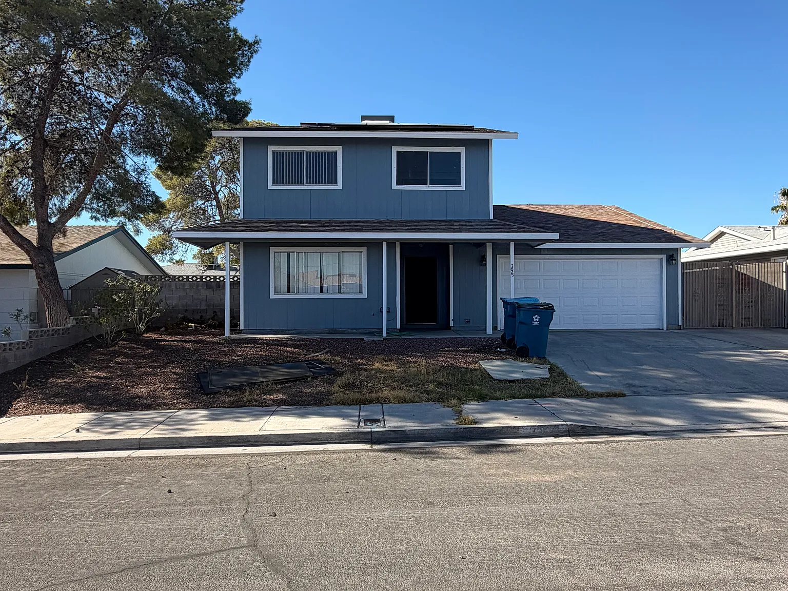 4 bed, 1895 sqft, $3,000 — Photo 1