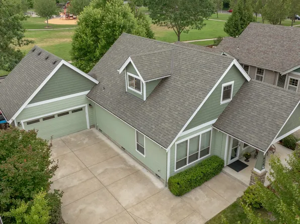 914 NE Samson St, McMinnville, OR 97128
