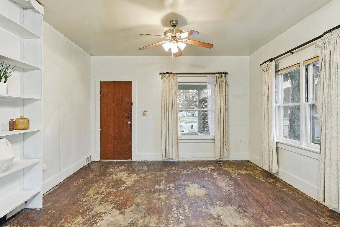 next background image