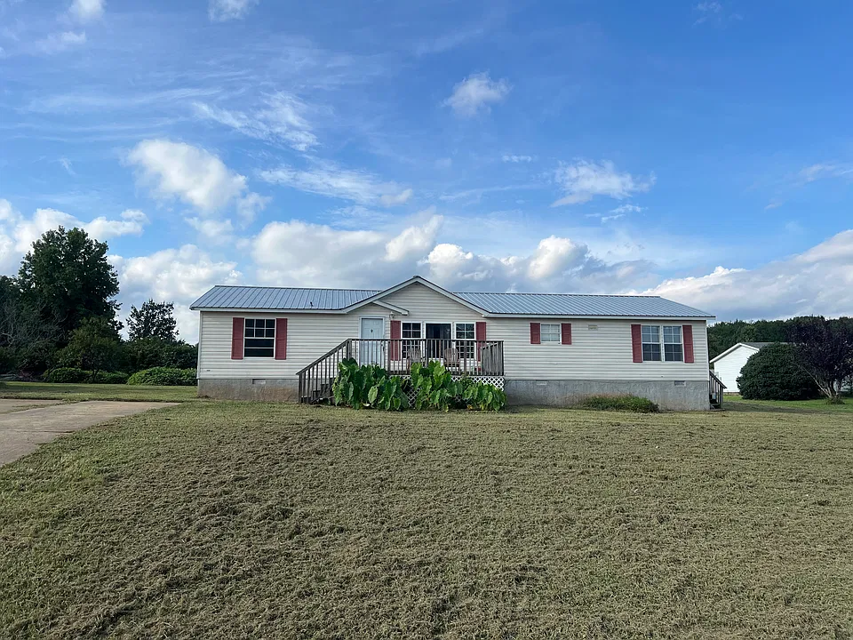 38 Cougar Dr