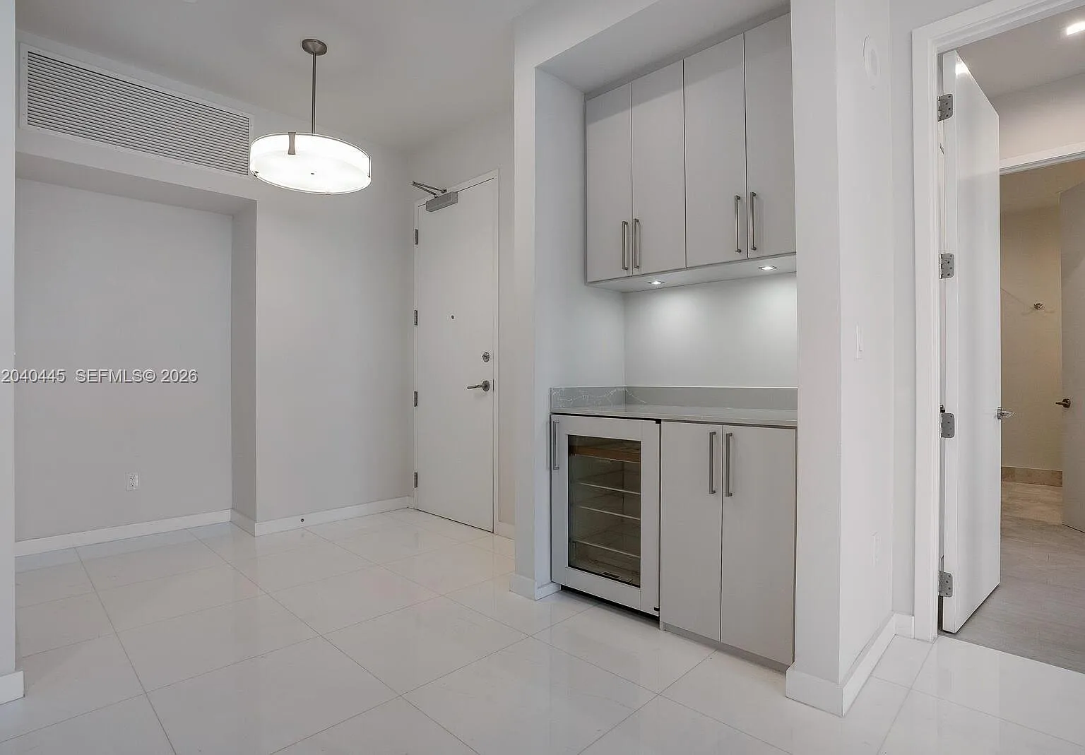 Giralda Place Condo — Photo 4