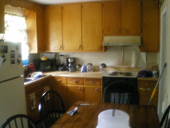 Eat In Kitchen