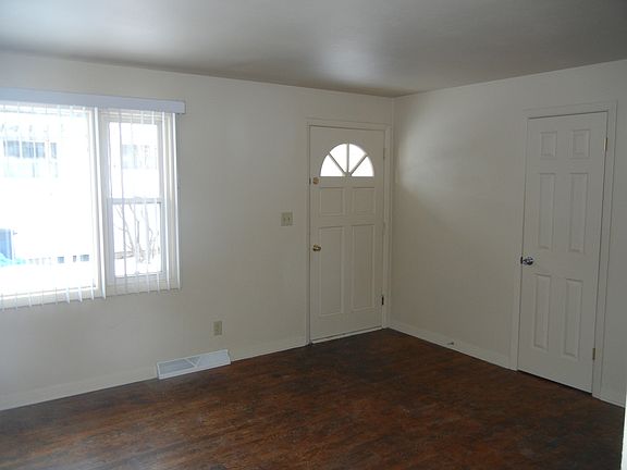 5th image of 1324 Barton Blvd