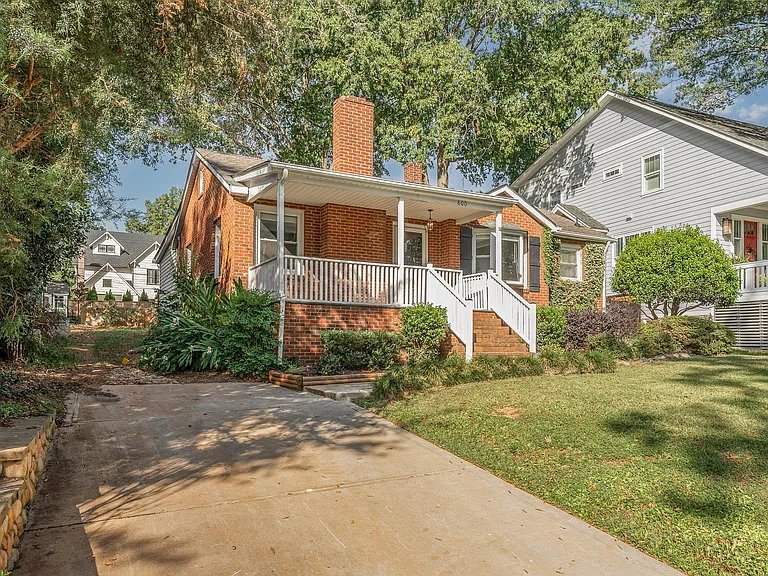800 McDonald Ave — Photo 28