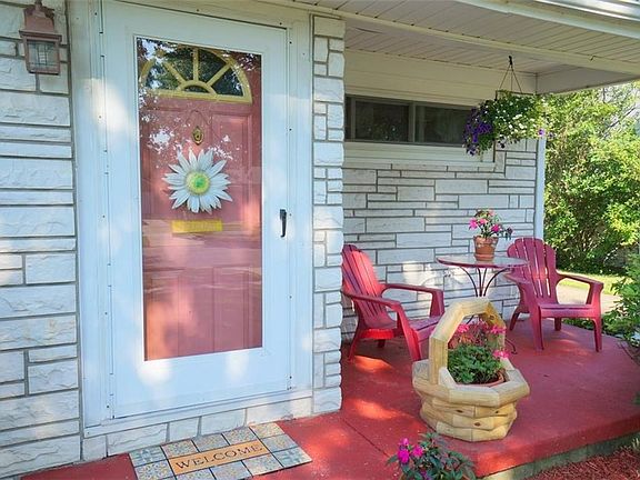 2nd image of 502 Wendel Ave